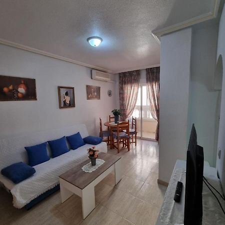 Gemuetliche Ferienwohnung In Torrevieja Ca100M Vom Strand Playa Del Cura Entfernt ภายนอก รูปภาพ