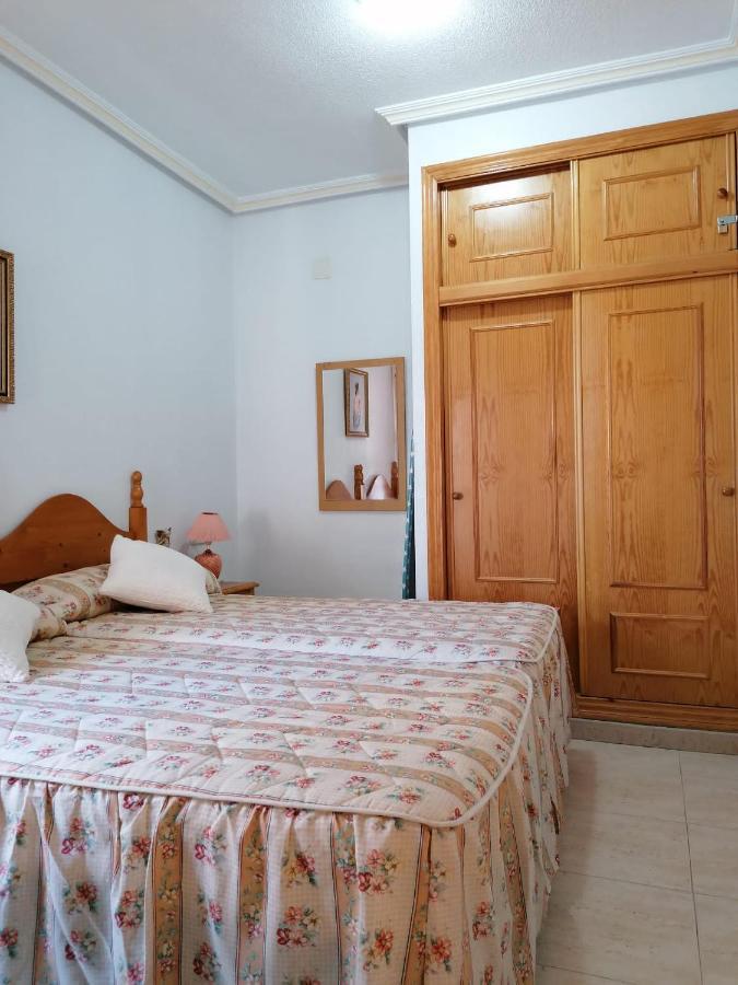 Gemuetliche Ferienwohnung In Torrevieja Ca100M Vom Strand Playa Del Cura Entfernt ภายนอก รูปภาพ
