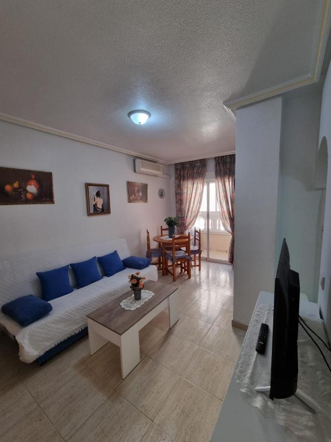 Gemuetliche Ferienwohnung In Torrevieja Ca100M Vom Strand Playa Del Cura Entfernt ภายนอก รูปภาพ