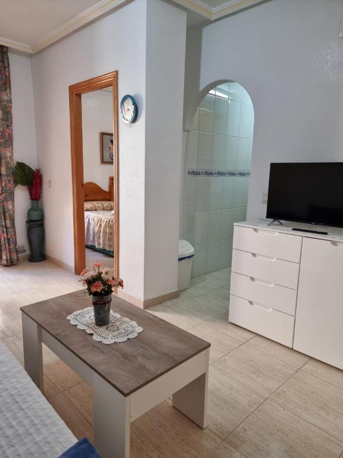 Gemuetliche Ferienwohnung In Torrevieja Ca100M Vom Strand Playa Del Cura Entfernt ภายนอก รูปภาพ