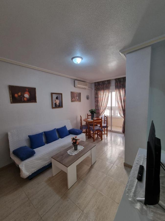 Gemuetliche Ferienwohnung In Torrevieja Ca100M Vom Strand Playa Del Cura Entfernt ภายนอก รูปภาพ